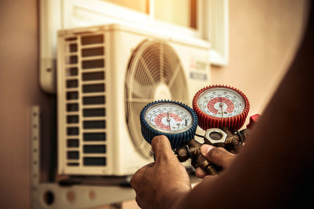 Professional Ductwork Repair technician working in Sealy, TX